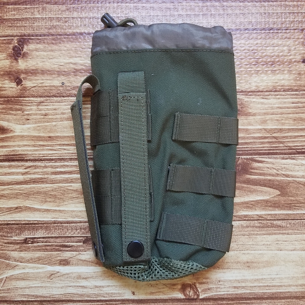 Military Uniforms Olive Green Tactical MOLLE Water Bottle Pouch NWOT Hiking Camp - Picture 3 of 10